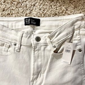 Mid Rise Favorite Jeggings with Washwell in Optic White
